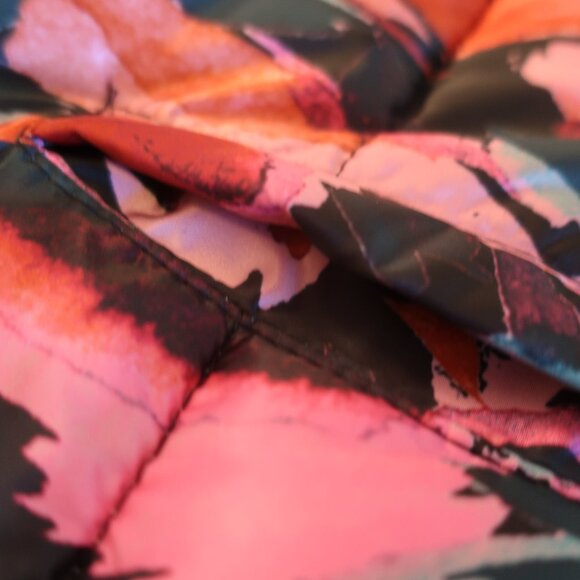 NWT Kids Girls Milly Minis Pink/Multicolor Hayes Cropped Puffer Jacket Sz 7/8 - Picture 9 of 9